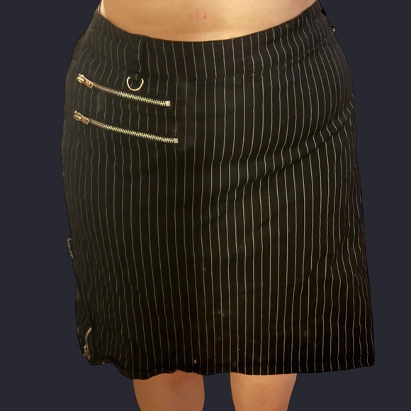Tripp NYC Black Pinstripe Skirt - Picture 1 of 7